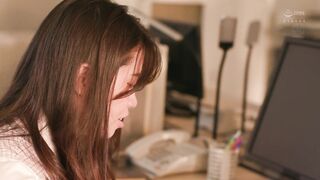 JUQ-627 [中文字幕] 浜辺栞帆 - 櫃台娘NTR ～隻身赴任中的1星期，被傲慢上司NTR的人妻～