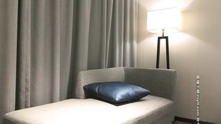 【小宝寻花】约了个极品颜值甜美妹子啪啪，舌吻调情口交舔奶骑乘猛操呻吟娇喘诱人