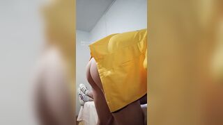外卖小哥 ，偶遇粉丝一起3P熟女姐姐