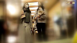 温泉洗浴中心女宾【换衣室洗浴间-3】内部真实偸拍，好多年轻嫩妹，各式各样大奶，翘臀性感的毛毛不知不觉，J8都看硬了