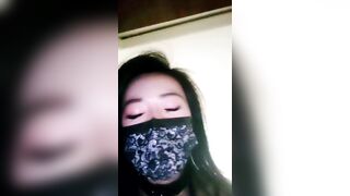 电臀女王来袭【窗前裸舞下篇】顶级美臀蜜桃臀御姐，特写美臀这屁股简直完美，窗边裸舞外面不知道有没人看，厕所假屌爆插小穴