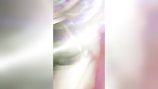 极度淫骚红唇御姐大尺度暴力自慰【下篇】站立屁股对着镜头假屌深插，从下往上视角揉穴，翘起双腿道具极限深插
