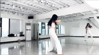 星空无限传媒 XK8105 舞蹈老师的回忆 2 - 小柔
