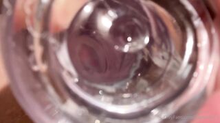 水晶棒自慰都可以看到阴道了