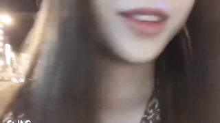 台湾妹子网吧直接约路人3P