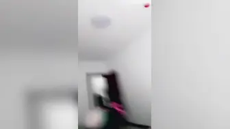 双马尾反差小母狗狂喷水止不住 还没爽够继续自慰扣逼