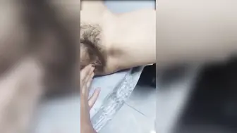 真实家庭乱伦 大哥打来电话我后面狂插嫂子
