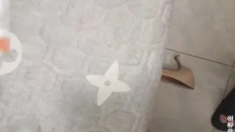 真实快手网红『芬姐』和公公乱伦视频曝光！网红少妇给榜一发和公公偷情视频