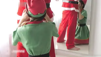 OnlyFans反差萝莉嫩妹Jayinne喜欢自慰的小红帽配上那张能让无数人疯狂的撩人小嘴，让无数人疯狂