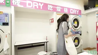 π1429 内裤痴汉假扮阳光美男，长腿美妇惨遭强暴调教