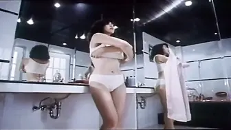 卿本佳人 香港三级