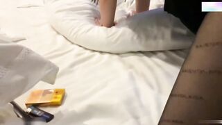 爆操巴黎世家极品开档黑丝母狗蜜桃臀女神叫声超级淫荡！