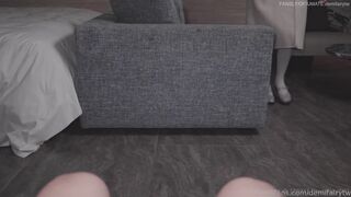 DTW024-沒想到喜歡穿大衣的女秘書脫下來裡面居然是這樣