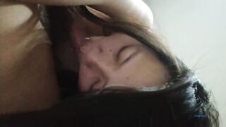 女主第一次啪啪自拍有点害羞